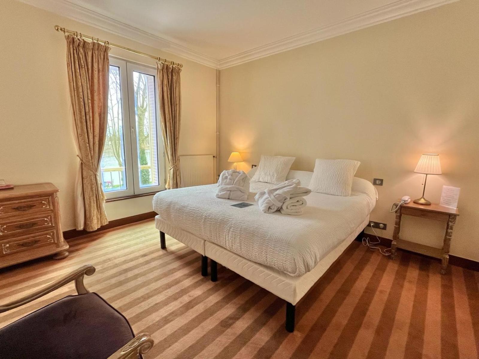 Logis Hôtel Le Rivage Gien Buitenkant foto