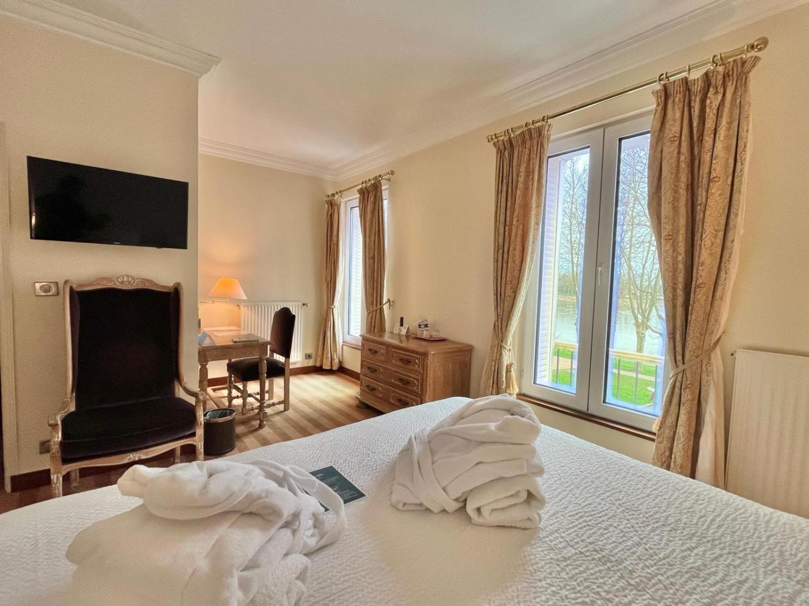 Logis Hôtel Le Rivage Gien Buitenkant foto