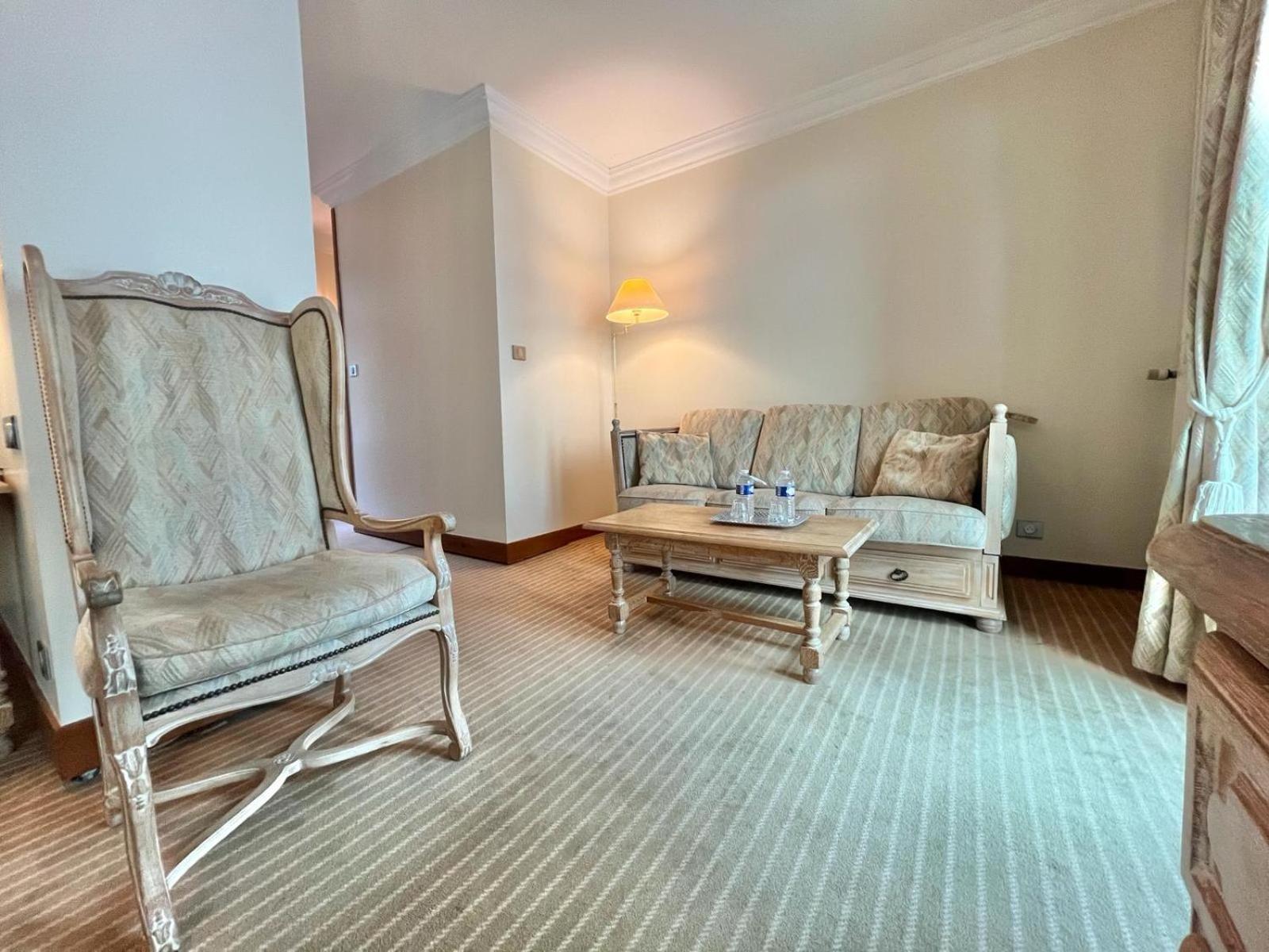 Logis Hôtel Le Rivage Gien Buitenkant foto